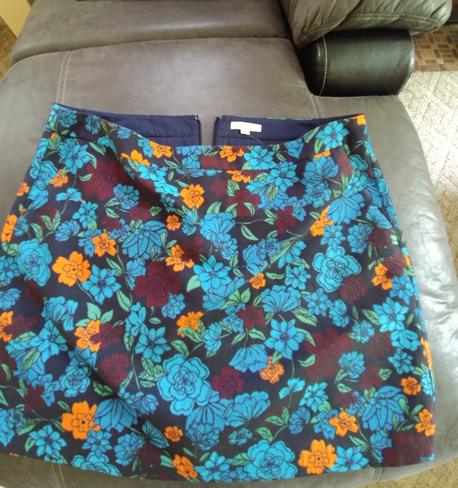 LOFT Plus Floral Skirt